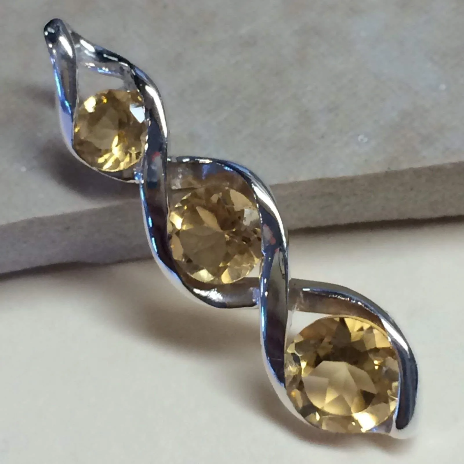 Natural 4ct Citrine 925 Solid Sterling Silver Pendant 28mm