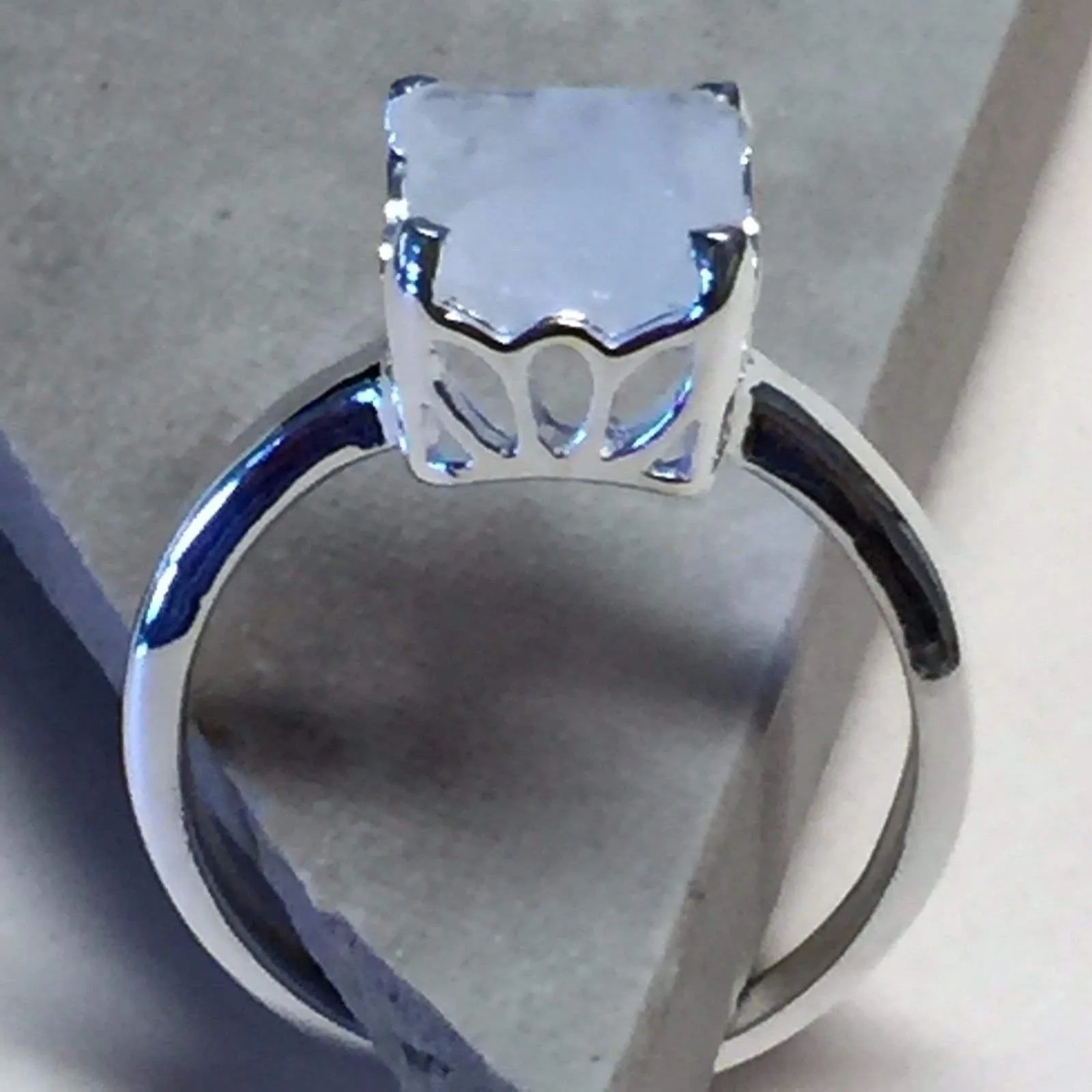 Natural 4ct Rainbow Moonstone 925 Solid Sterling Silver Ring Size 5, 6, 7, 8, 9