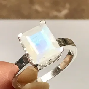 Natural 4ct Rainbow Moonstone 925 Solid Sterling Silver Ring Size 5, 6, 7, 8, 9