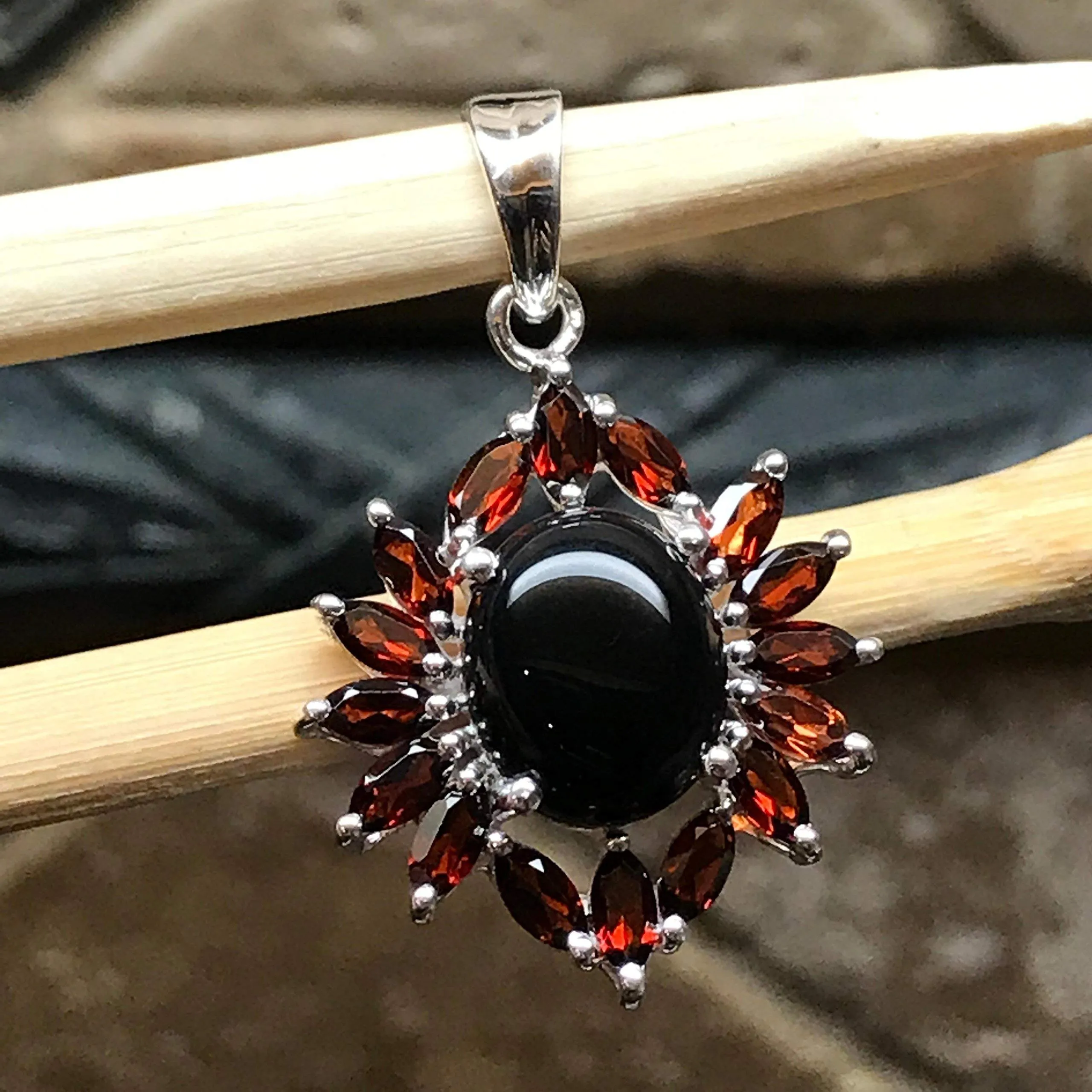 Natural 8ct Pyrope Garnet, Black Onyx 925 Solid Sterling Silver Pendant 32mm