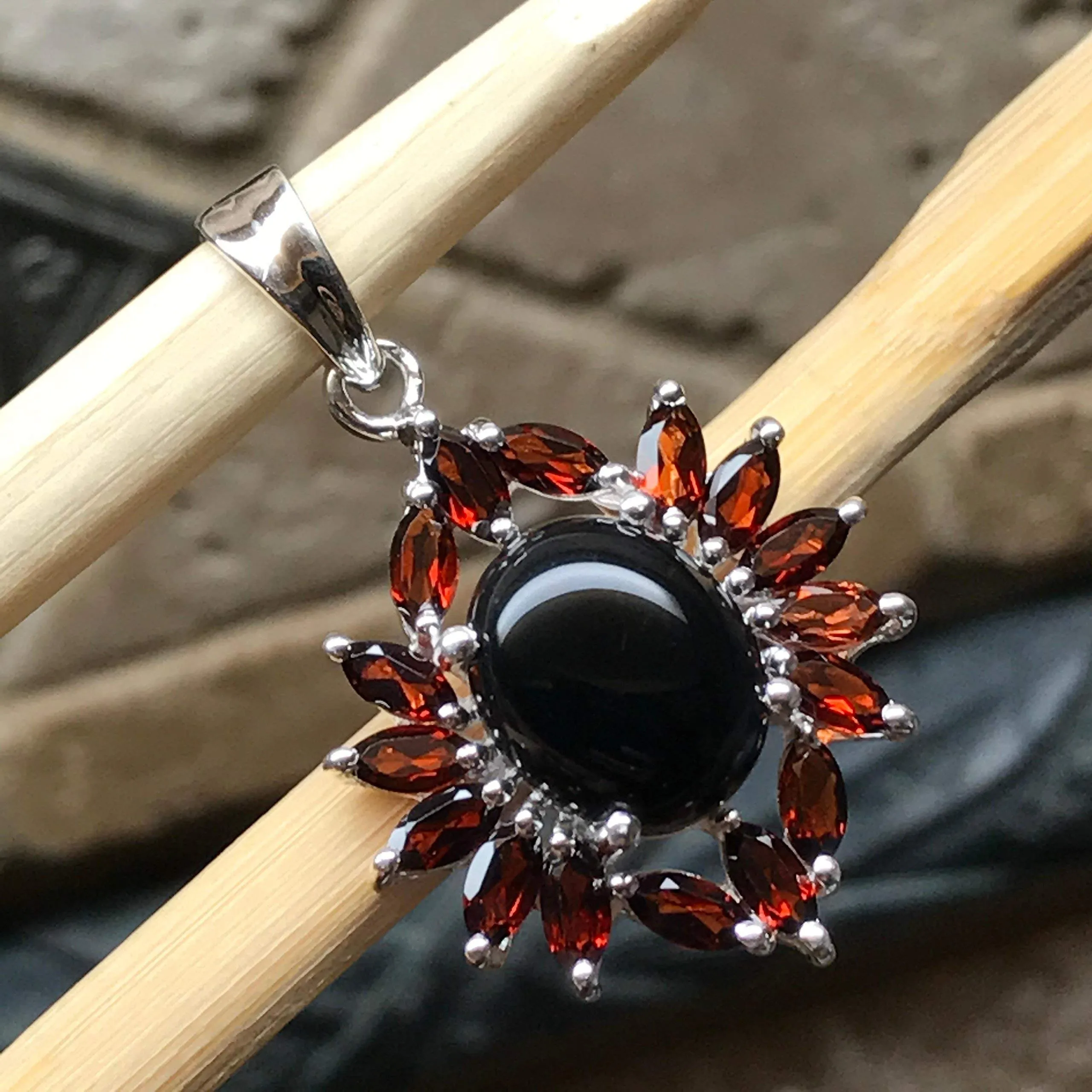 Natural 8ct Pyrope Garnet, Black Onyx 925 Solid Sterling Silver Pendant 32mm