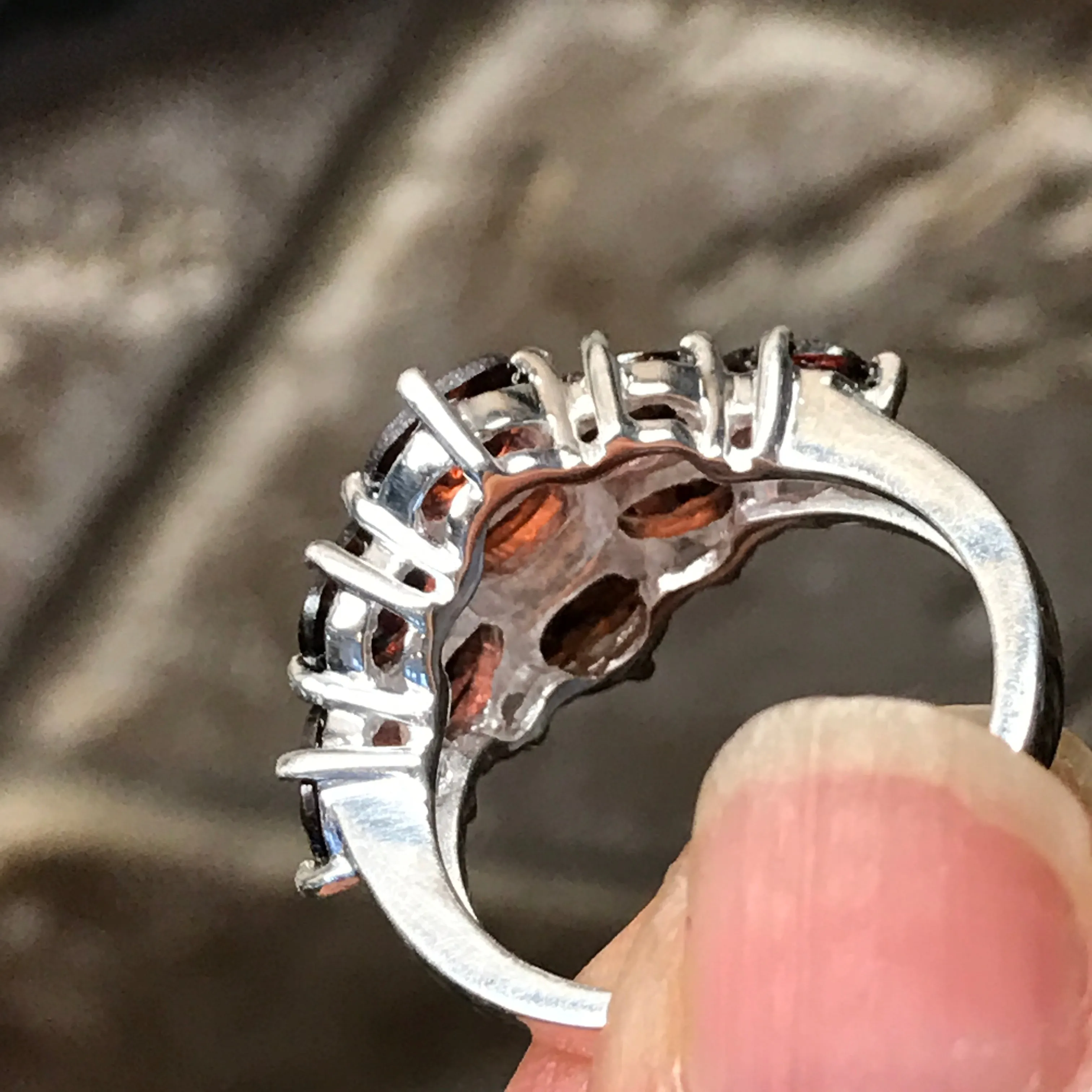 Natural 9ct Pyrope Garnet 925 Solid Sterling Silver Ring Size 6, 7, 8, 9
