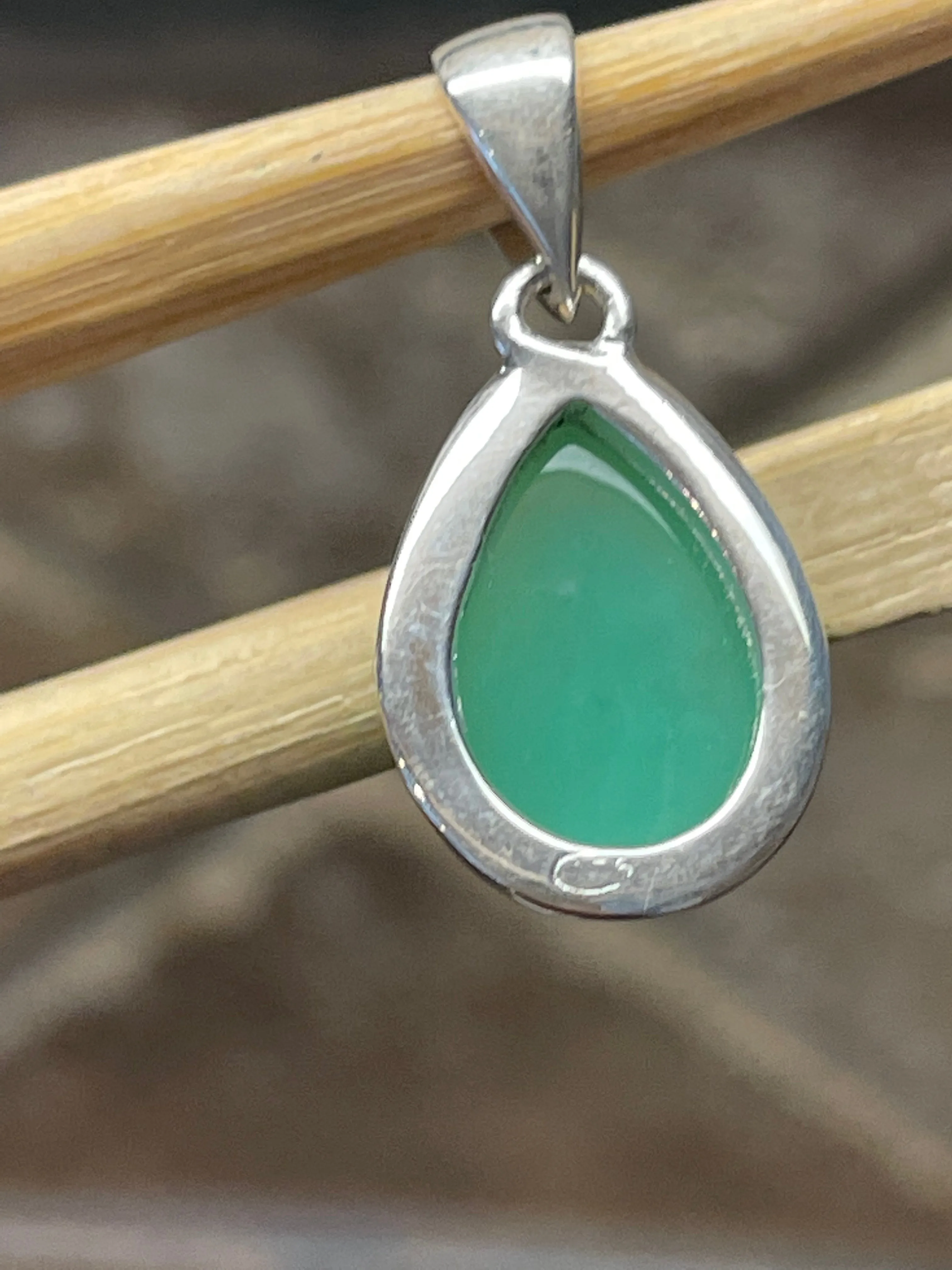 Natural Australian Chrysoprase 925 Sterling Silver Pendant 25mm