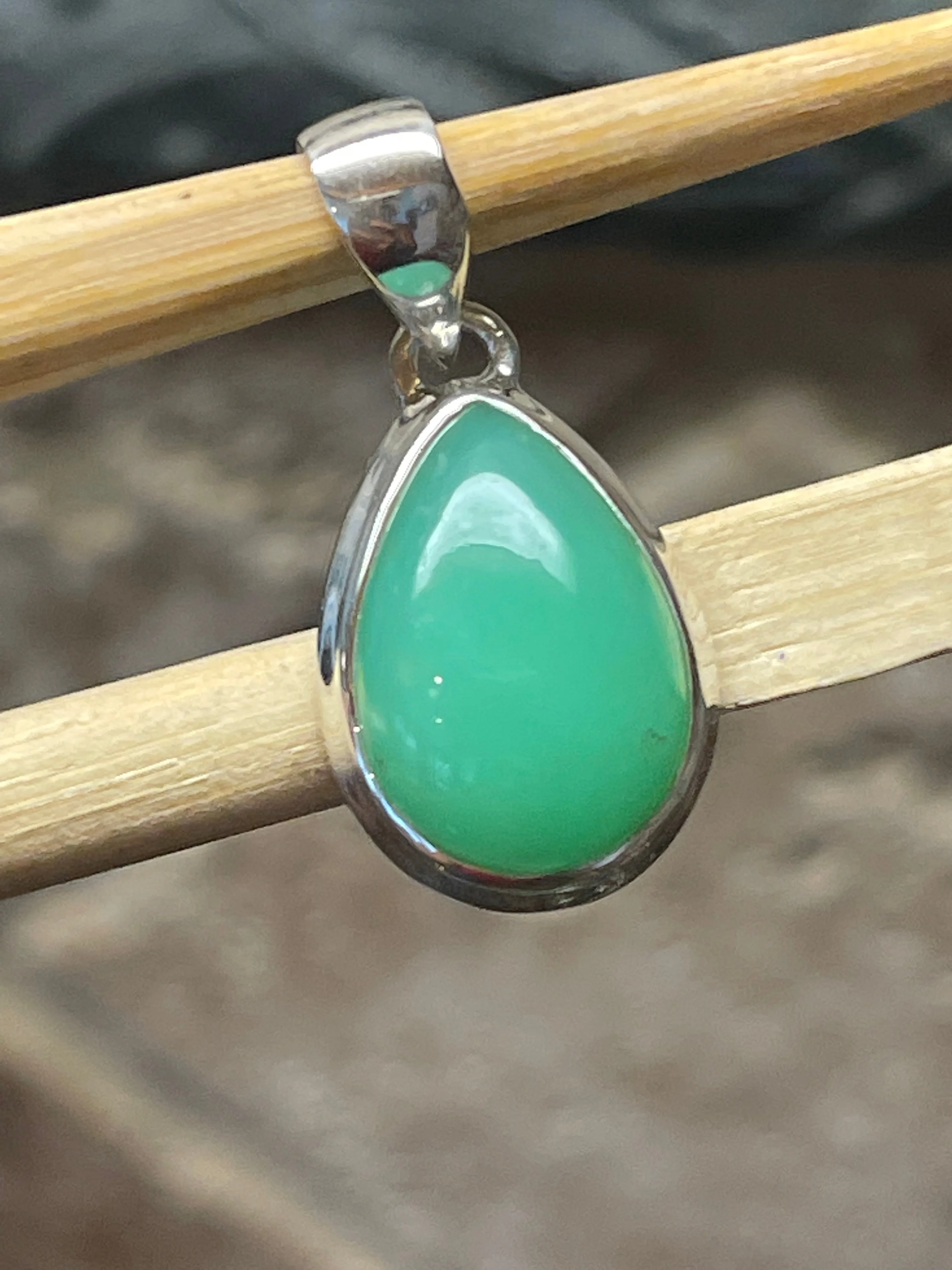 Natural Australian Chrysoprase 925 Sterling Silver Pendant 25mm