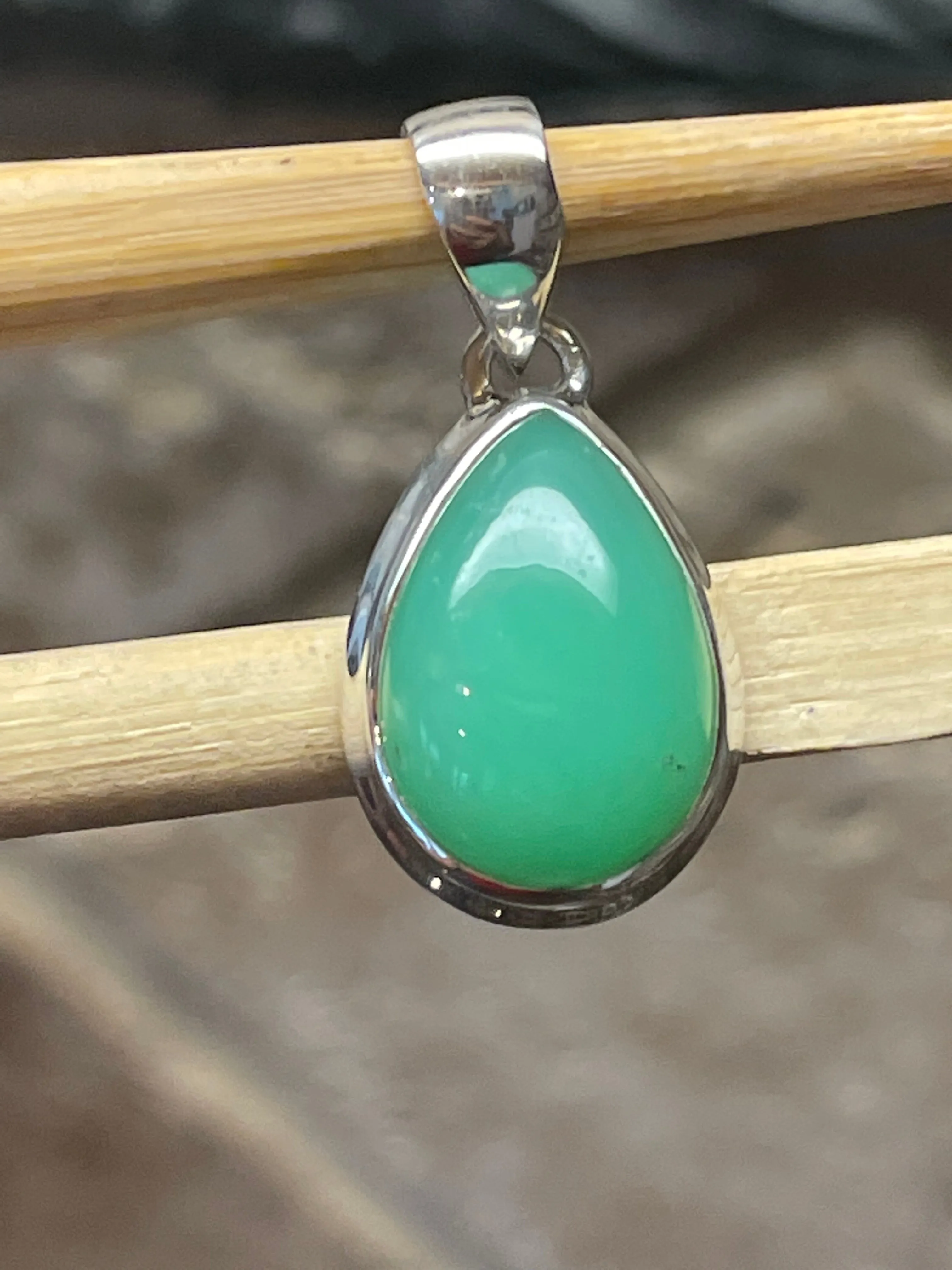Natural Australian Chrysoprase 925 Sterling Silver Pendant 25mm