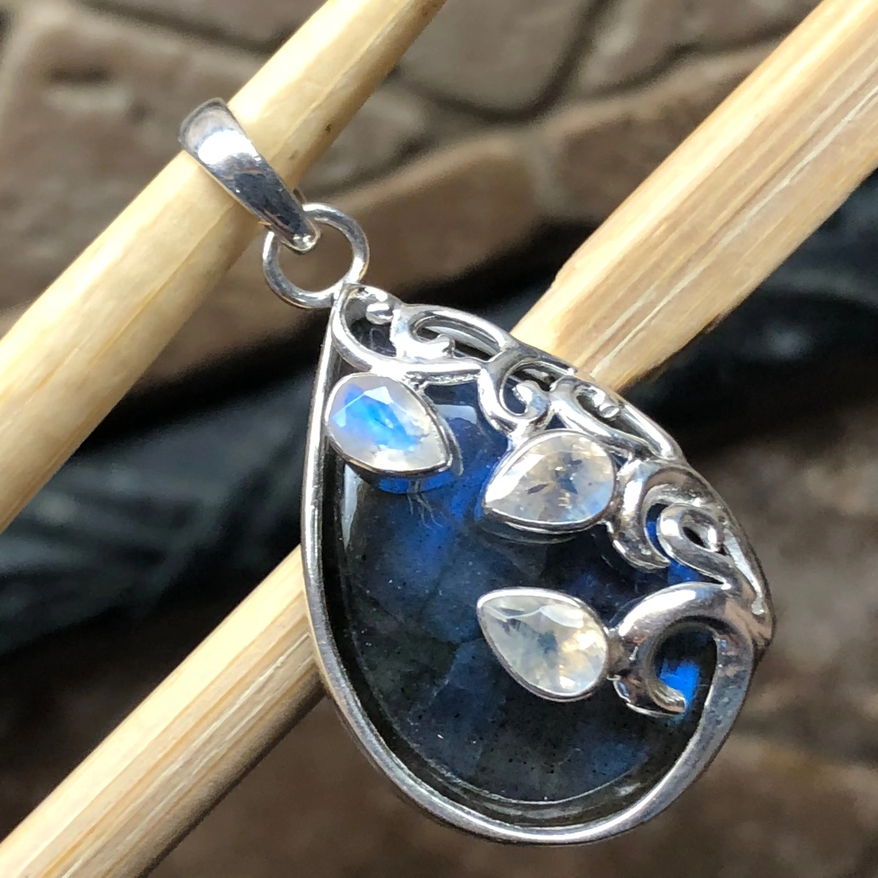 Natural Blue Labradorite, Moonstone 925 Sterling Silver Pendant 35mm