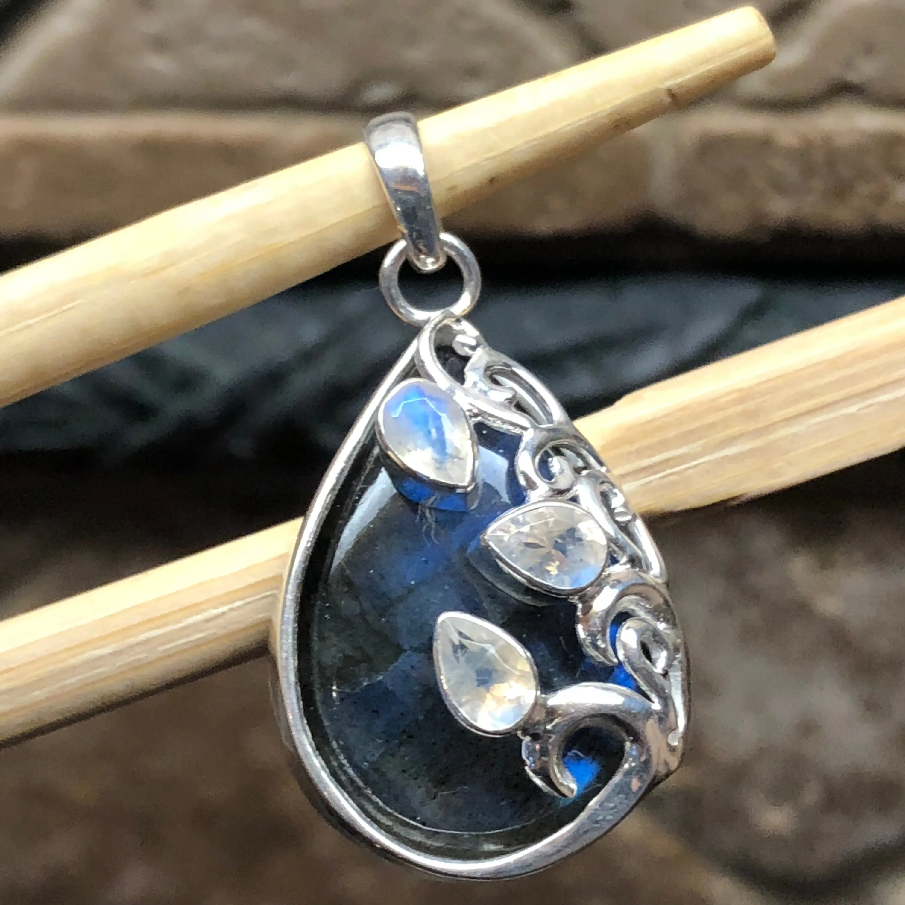 Natural Blue Labradorite, Moonstone 925 Sterling Silver Pendant 35mm