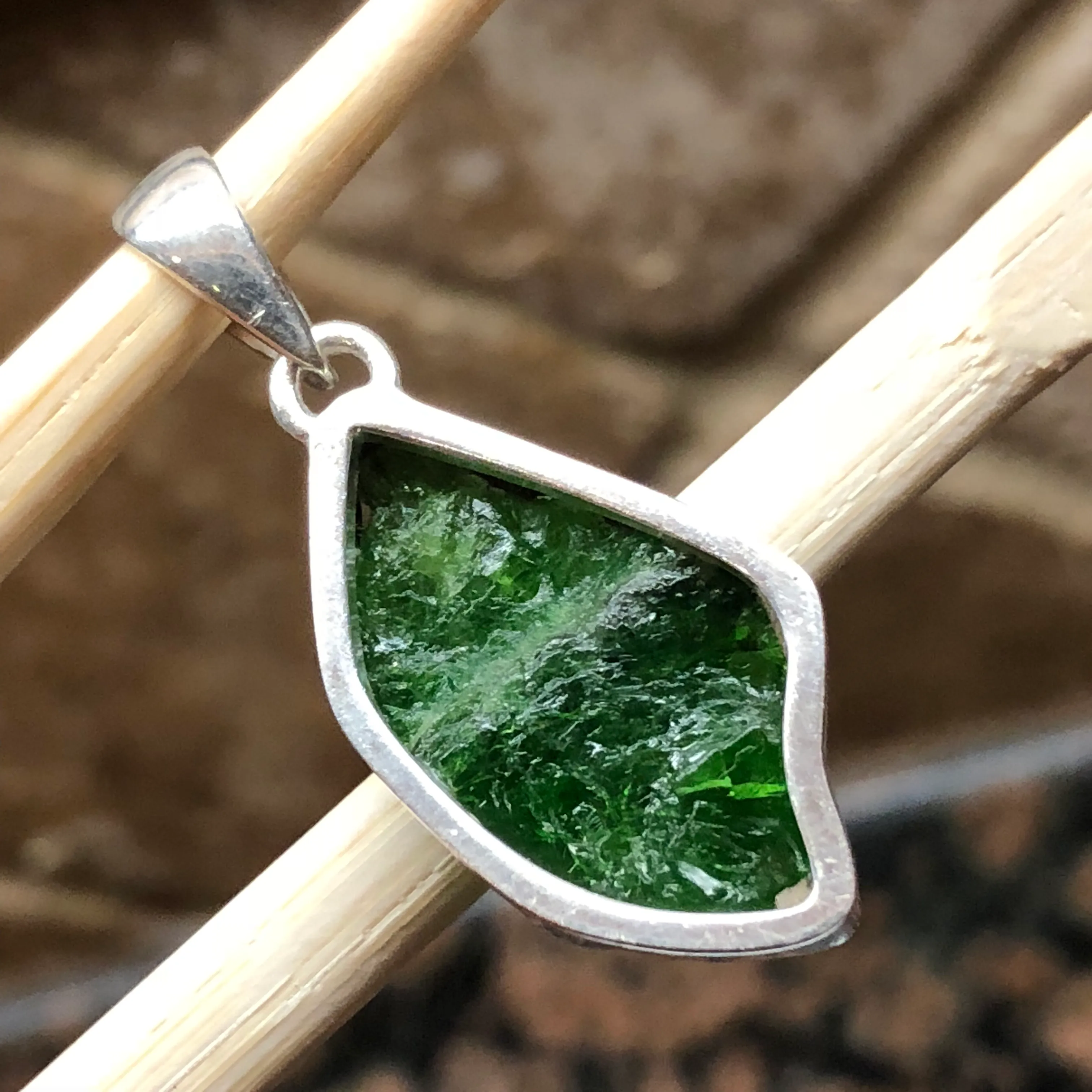 Natural Chrome Diopside 925 Sterling Silver Pendant 35mm