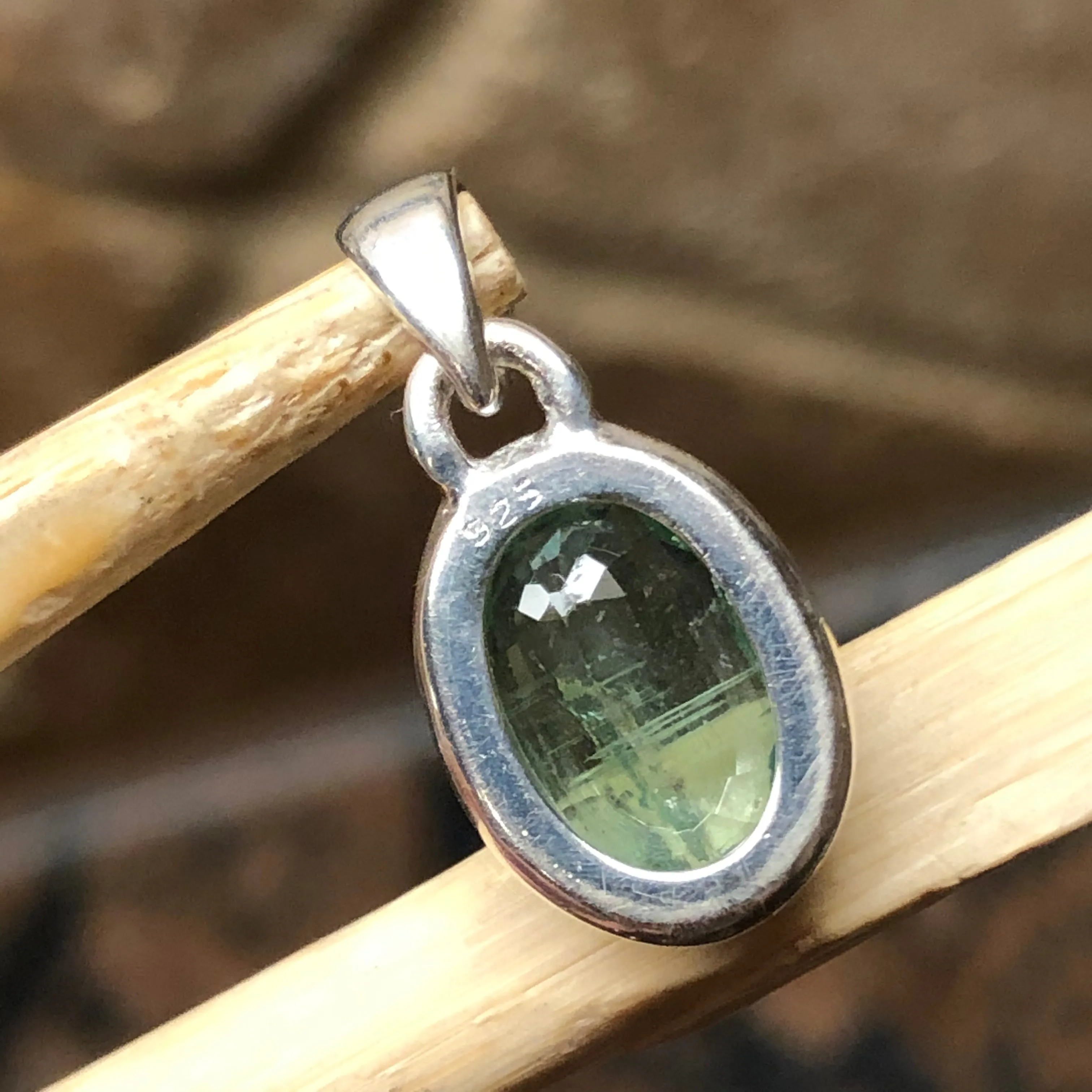 Natural Green Kyanite 925 Solid Sterling Silver Pendant 17mm