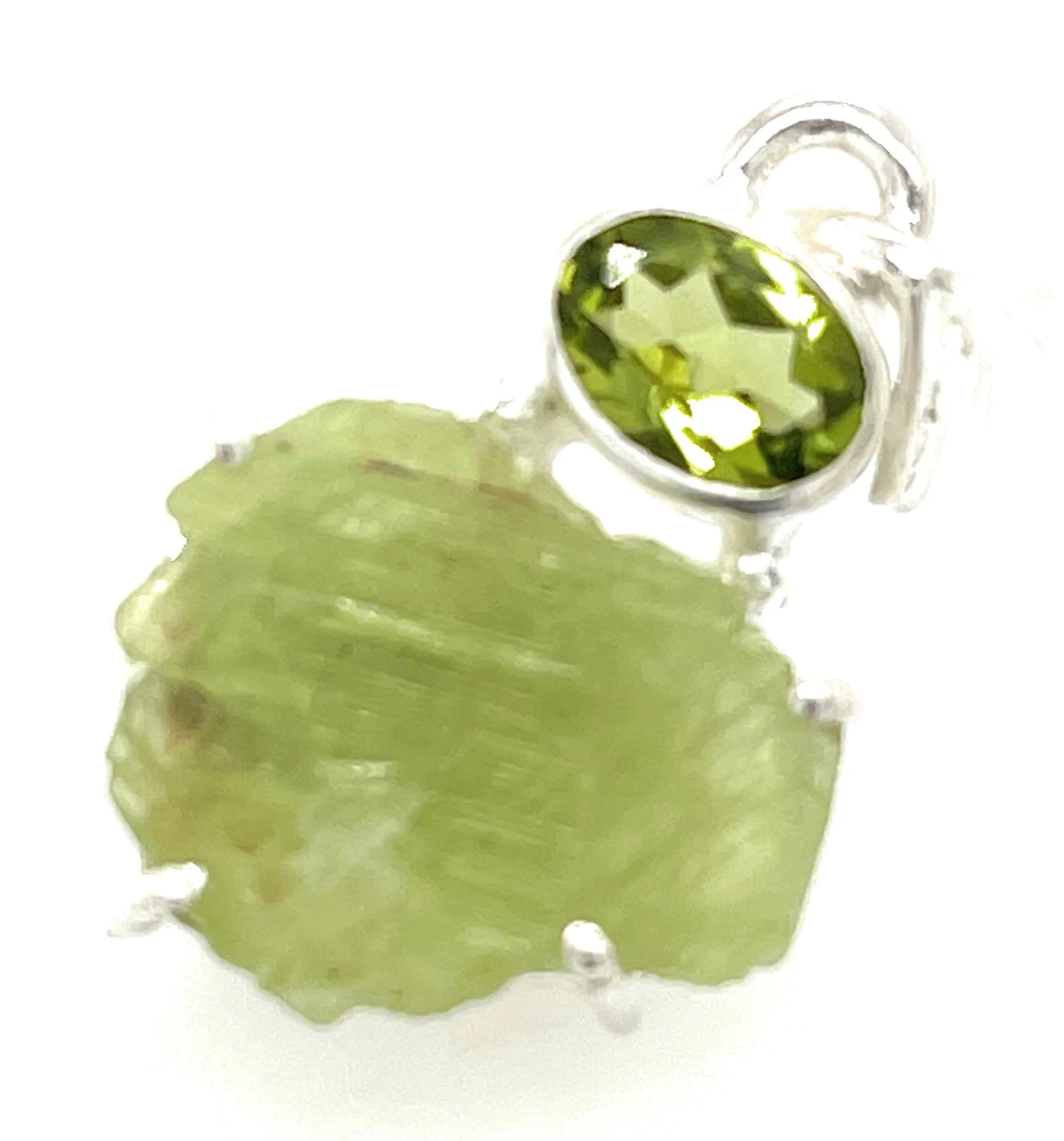 Natural Green Kyanite 925 Solid Sterling Silver Pendant 27mm
