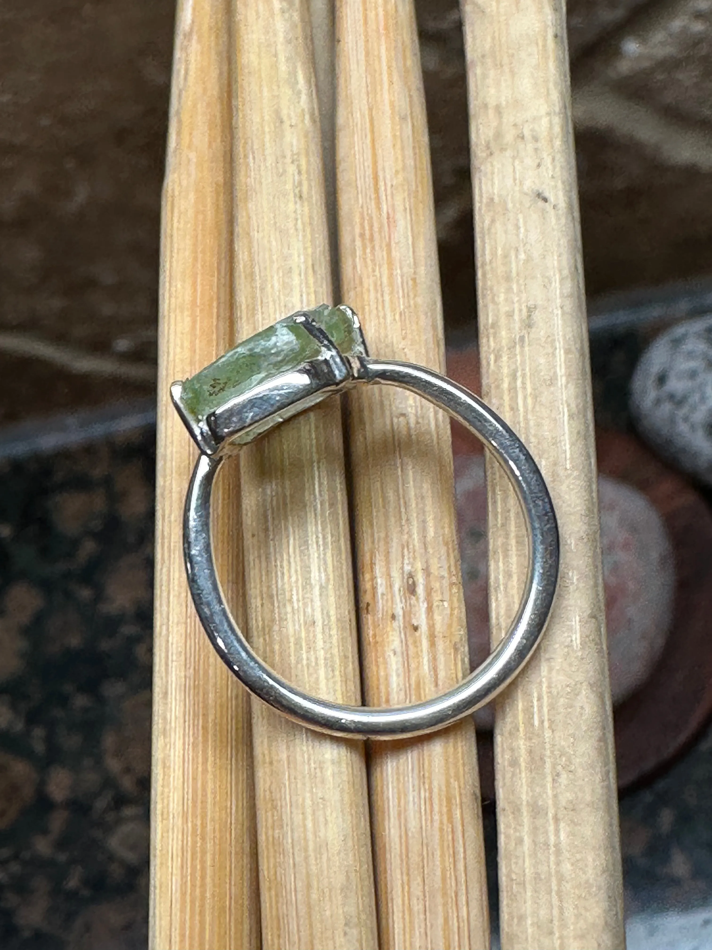 Natural Green Kyanite 925 Solid Sterling Silver Ring Size 6.5