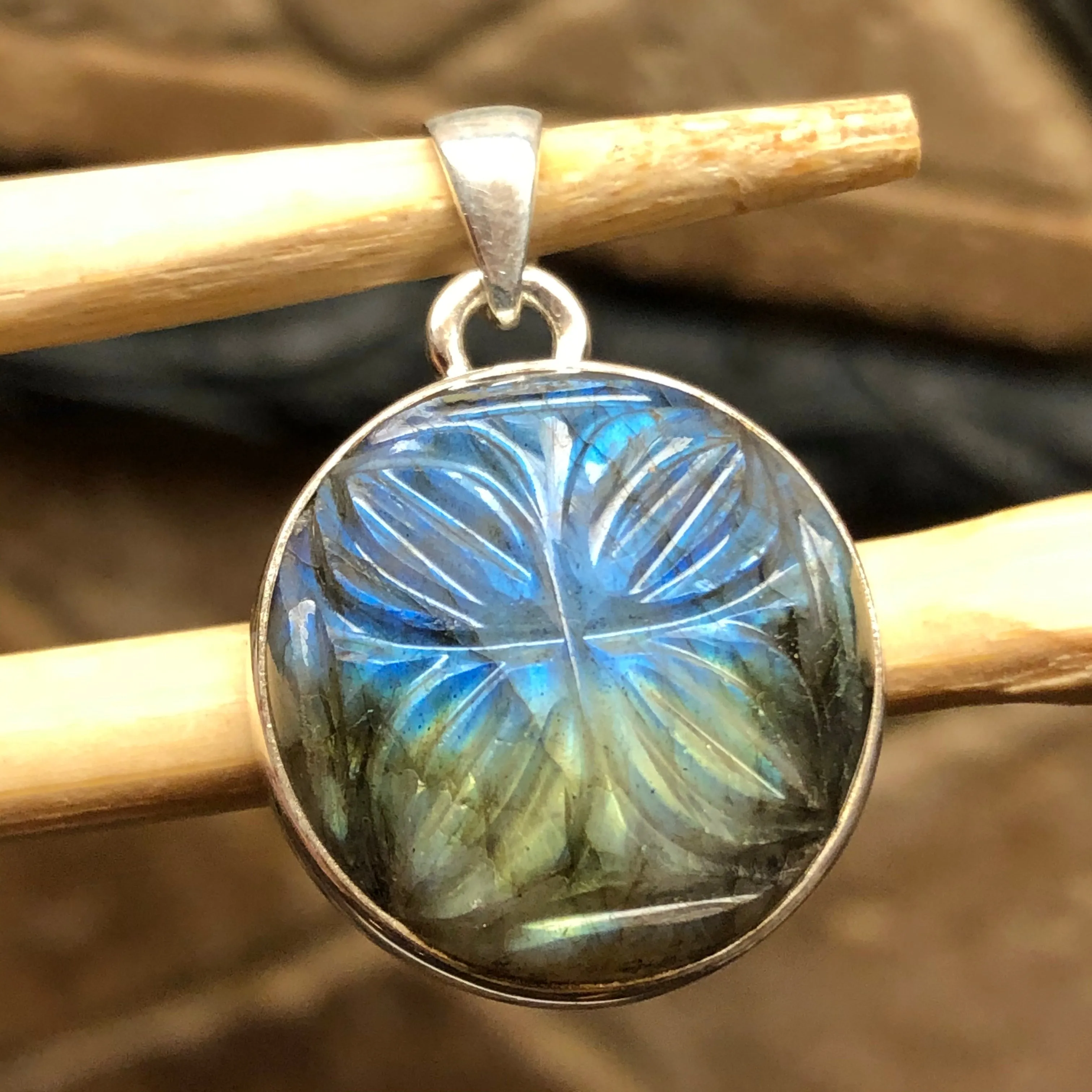 Natural Labradorite 925 Solid Sterling Silver Handcarved Pendant 30mm
