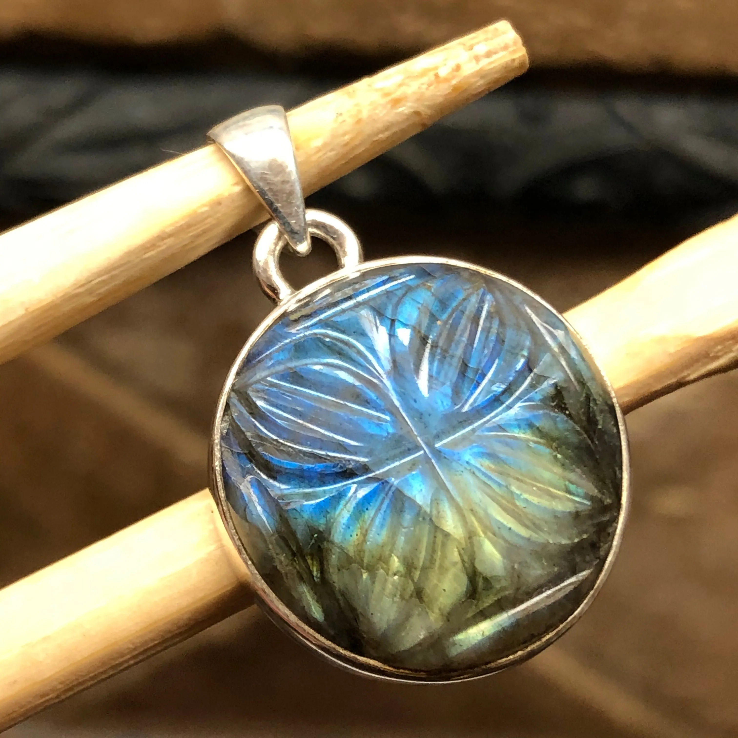 Natural Labradorite 925 Solid Sterling Silver Handcarved Pendant 30mm