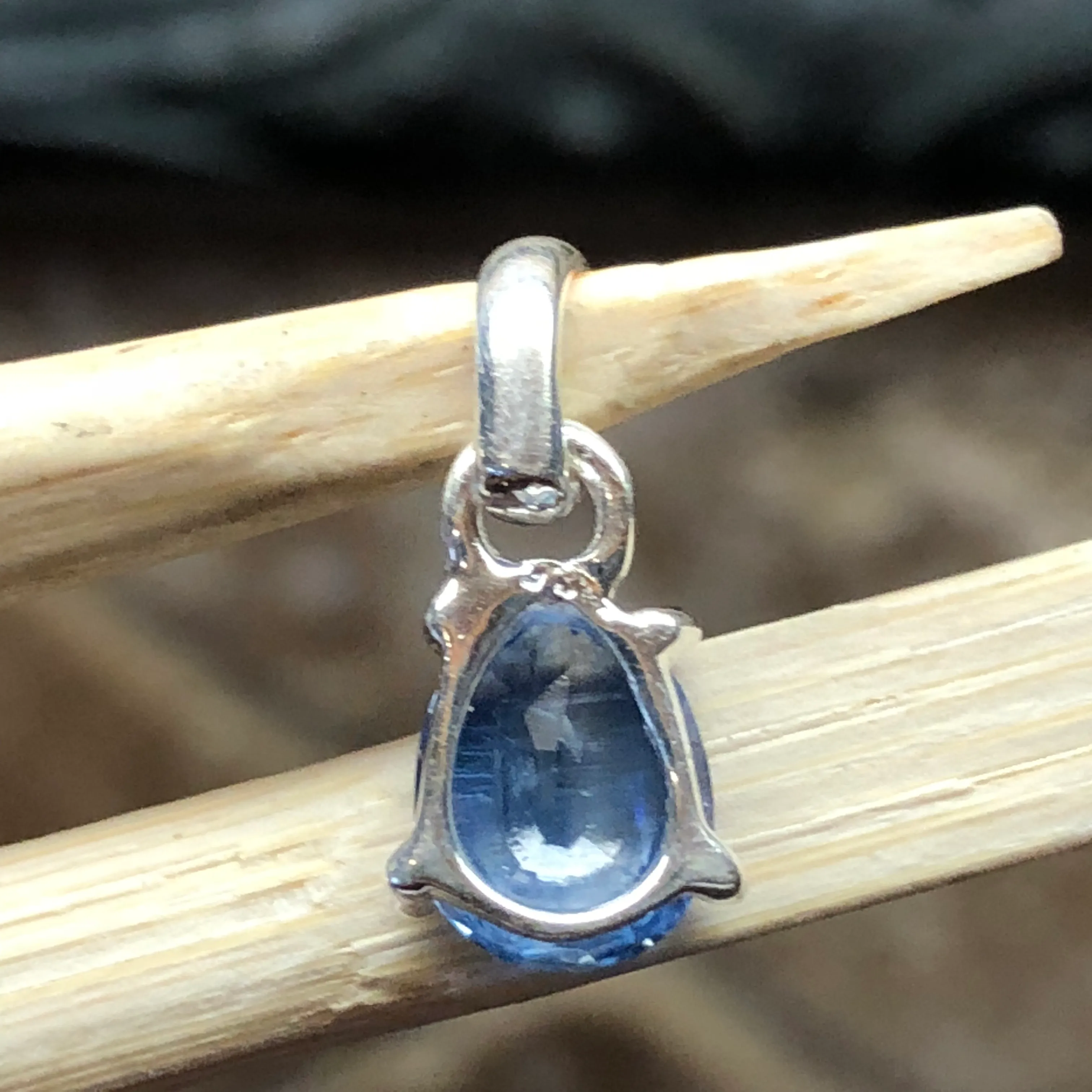 Natural Royal Blue Kyanite 925 Solid Sterling Silver Pendant 15mm
