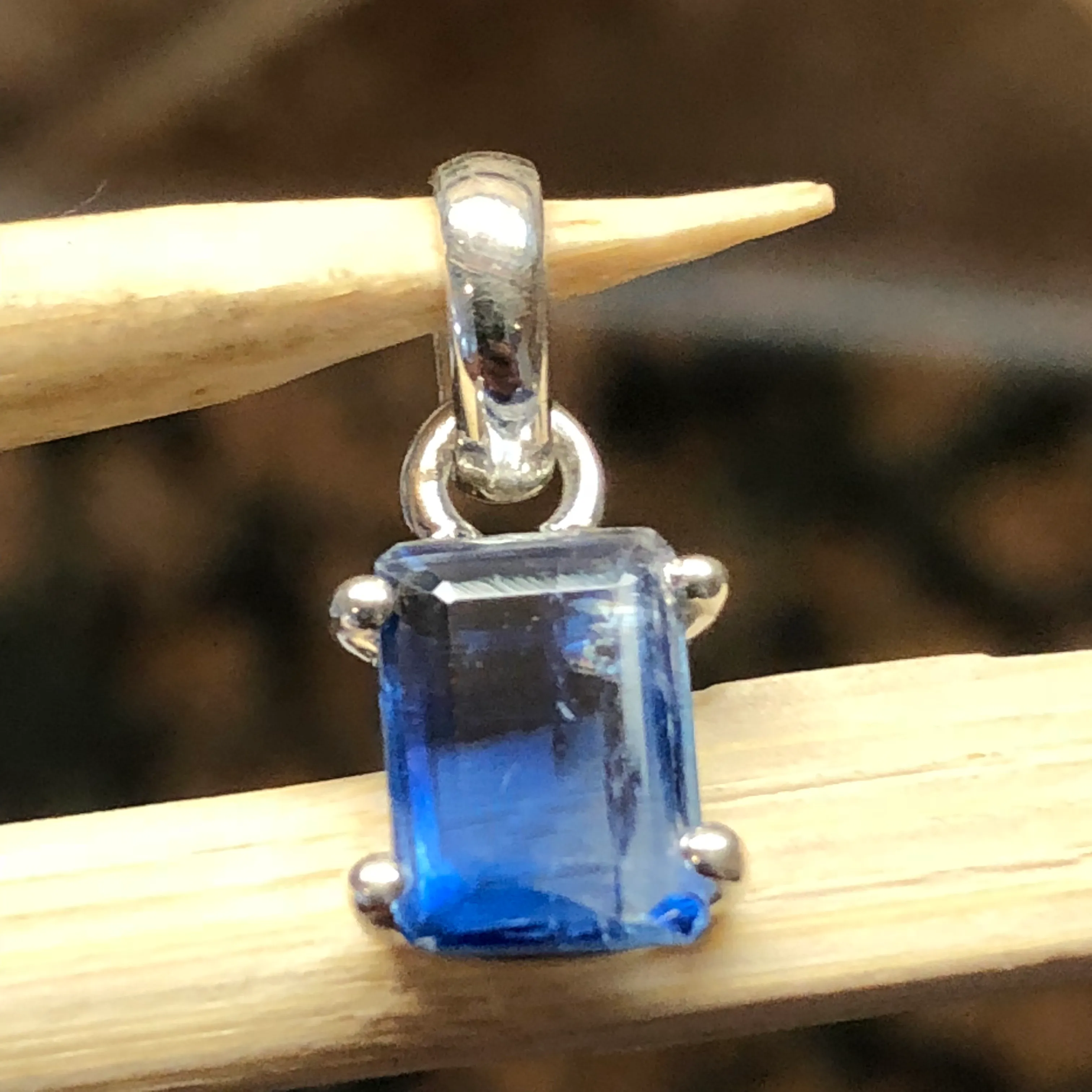 Natural Royal Blue Kyanite 925 Solid Sterling Silver Pendant 18mm