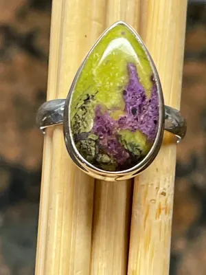 Natural Stichtite Cabochan 925 Solid Sterling Silver Ring Size 9