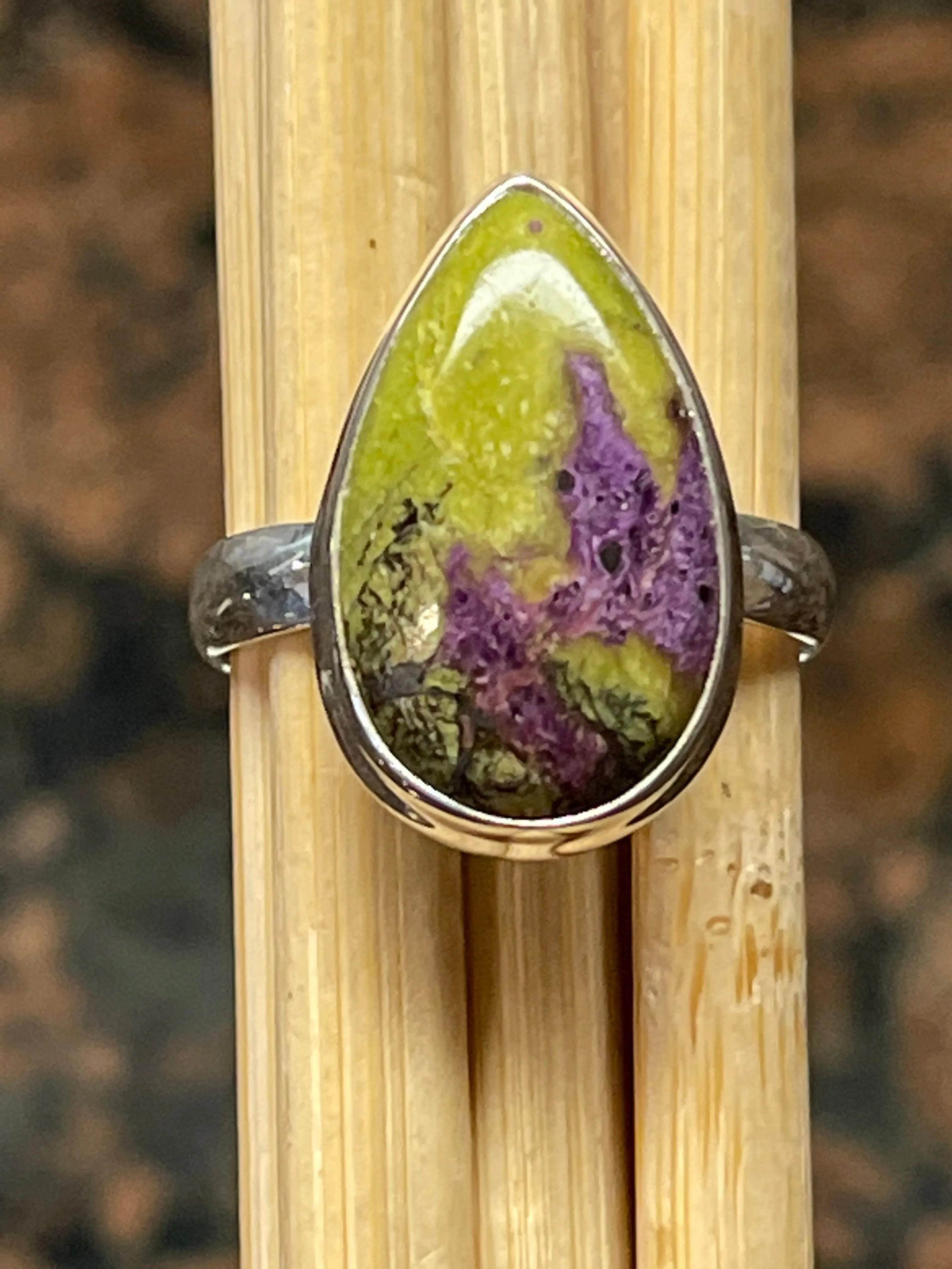 Natural Stichtite Cabochan 925 Solid Sterling Silver Ring Size 9