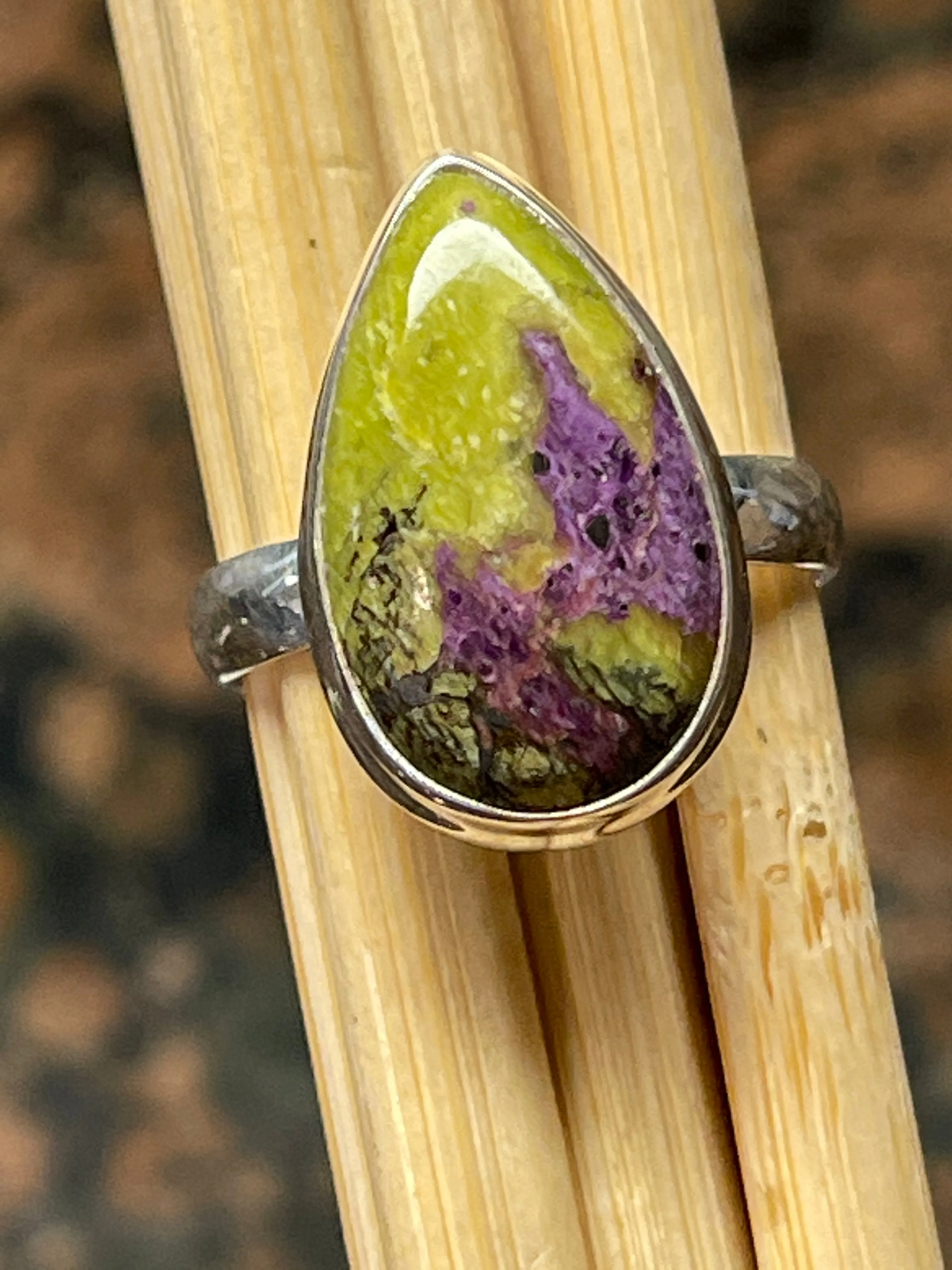 Natural Stichtite Cabochan 925 Solid Sterling Silver Ring Size 9