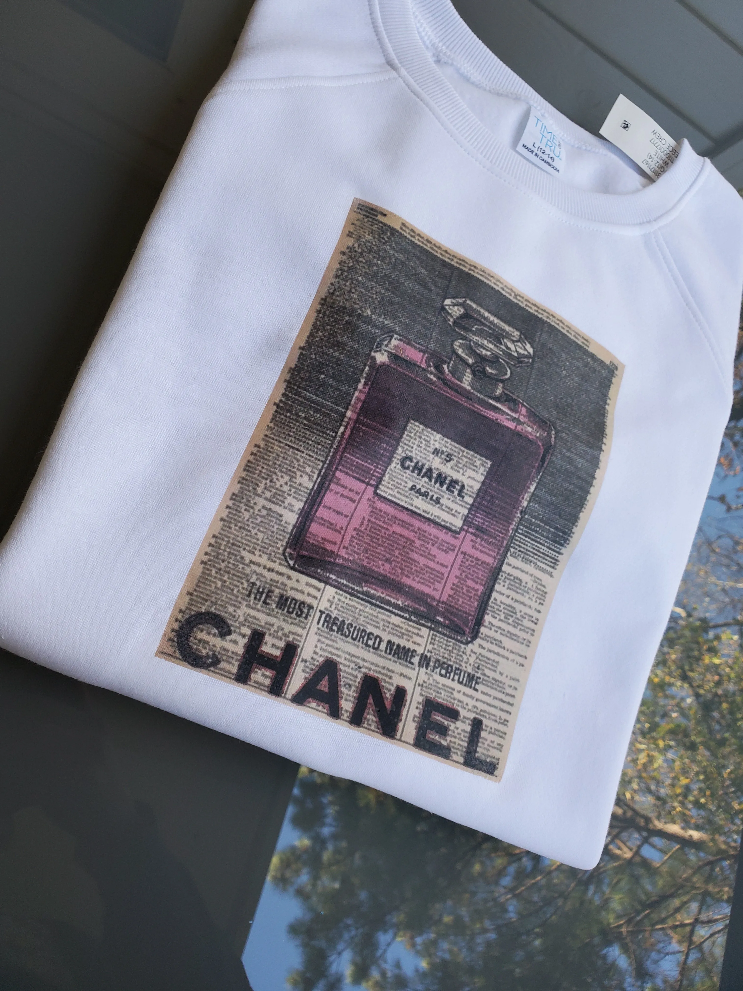 No.5 News Women's Sweatshirt