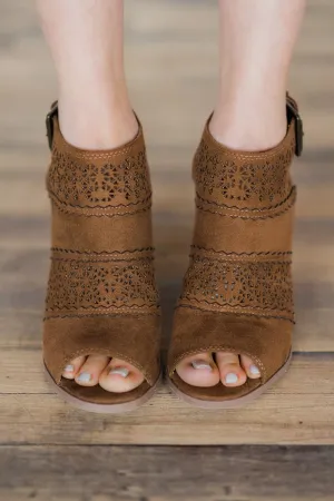 Not Rated Girl B Flossin Booties ~ Tan