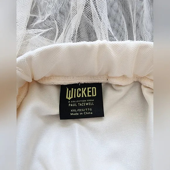 NWT exclusive Disney Adult Wicked Glinda Tulle Graphic Skirt, size XL / XXL