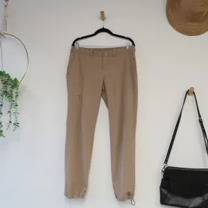 Patagonia - Pants (Women's 8) *faint mark