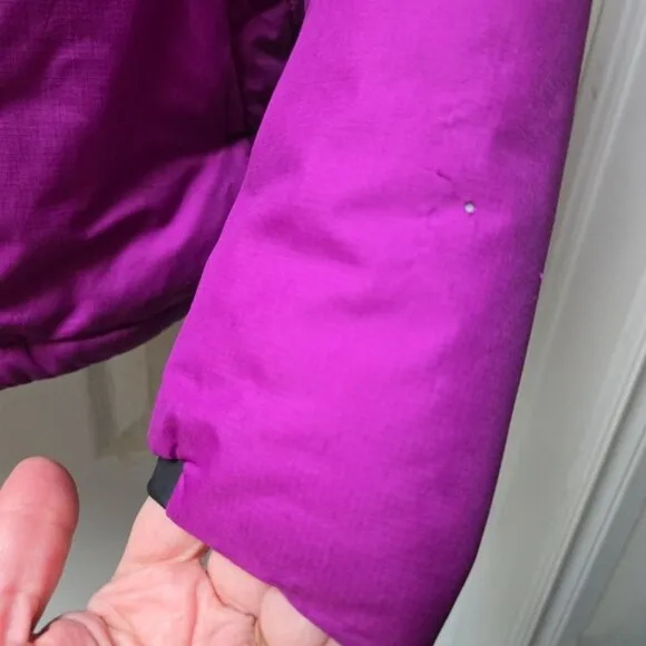 Patagonia Women's Purple Lightweight Hooded Jacket Sz S