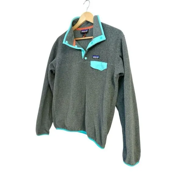 Patagonia Women's Lightweight Synchilla Snap-T Pullover in Gray &amp; Teal, Medium