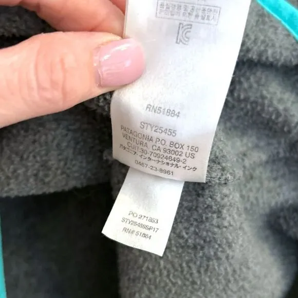 Patagonia Women's Lightweight Synchilla Snap-T Pullover in Gray &amp; Teal, Medium