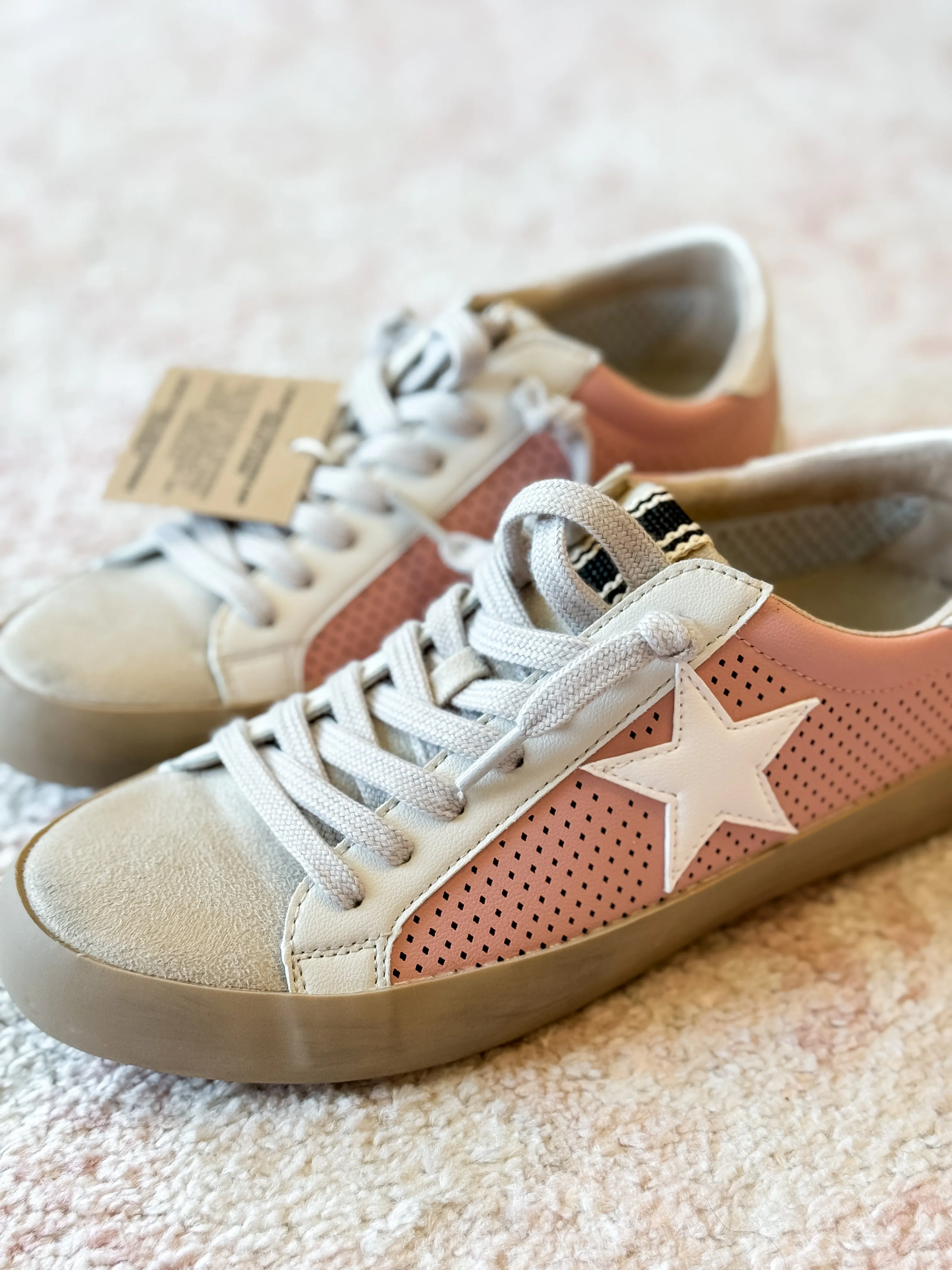 Paula Sneaker in Mauve Perf