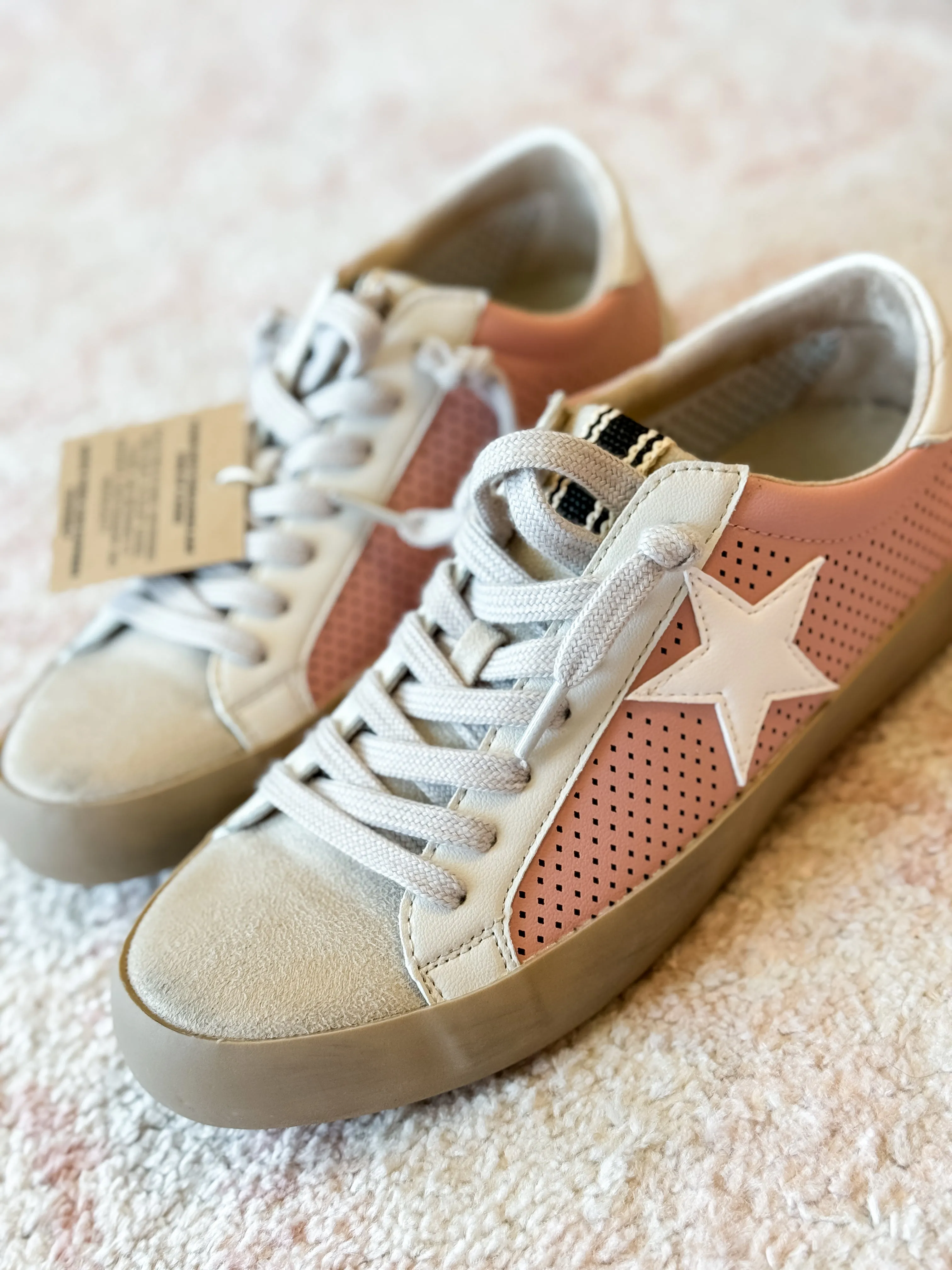 Paula Sneaker in Mauve Perf