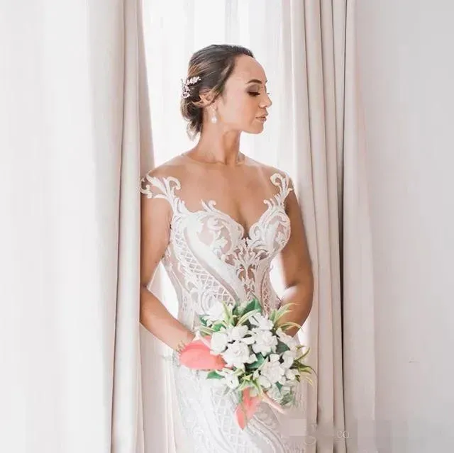 Plus size Mermaid Wedding dress Lace applique Transparent V Neck jewelry Sweep train romantic wedding custom gown Mary New