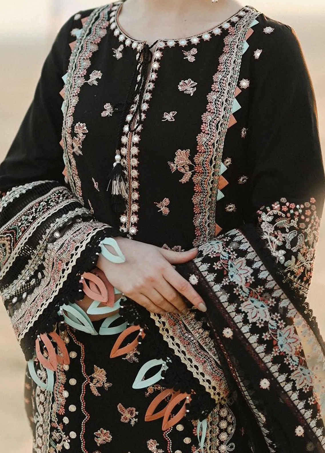 QALAMKAR | LUXURY LAWN’23 | SP-11 HUMA