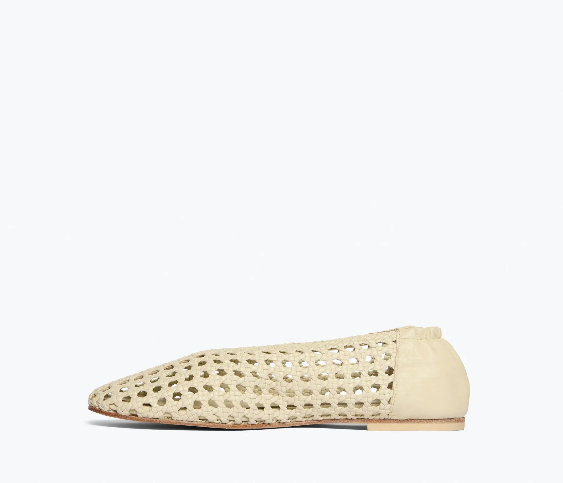 Riley Woven Flat in Vanilla