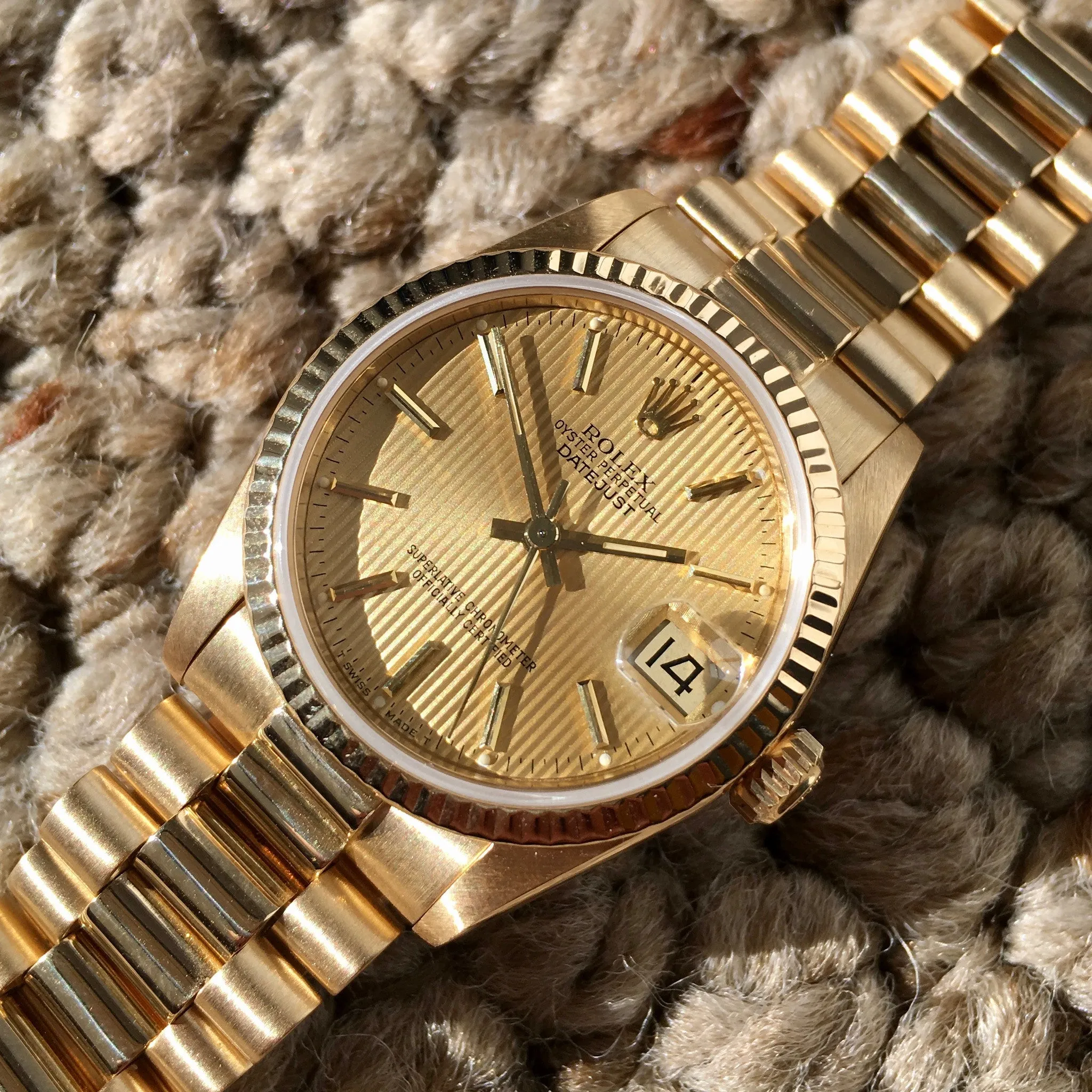 Rolex Ladies President 68278 Midsize Datejust 31mm 18K Yellow Gold Tapestry Champagne Wristwatch