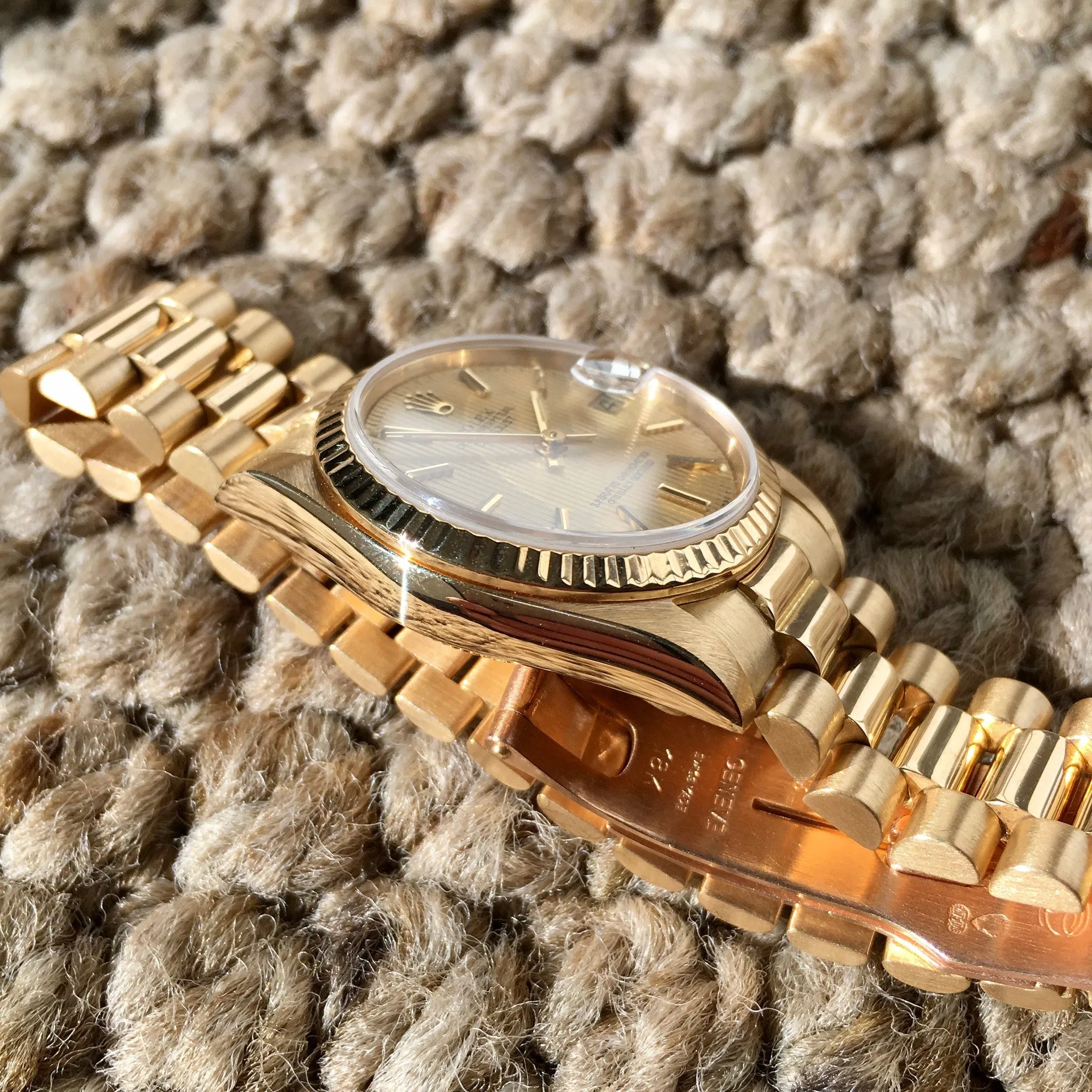 Rolex Ladies President 68278 Midsize Datejust 31mm 18K Yellow Gold Tapestry Champagne Wristwatch