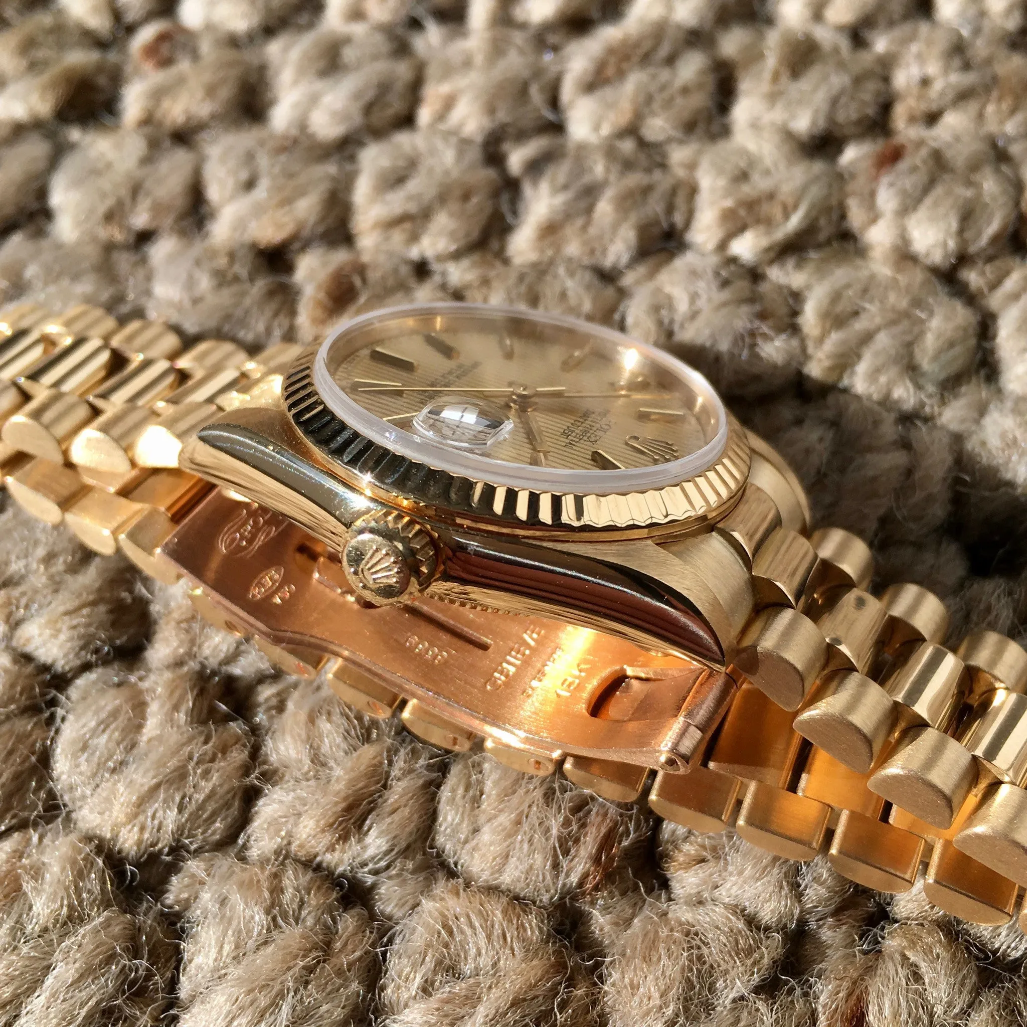 Rolex Ladies President 68278 Midsize Datejust 31mm 18K Yellow Gold Tapestry Champagne Wristwatch