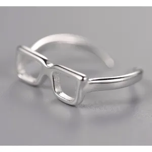 Sterling Silver 'Le Me' Glasses Toe Ring - 925