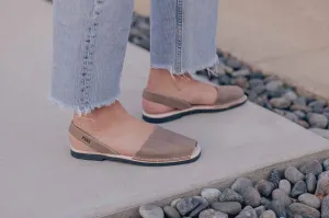 Taupe Pons