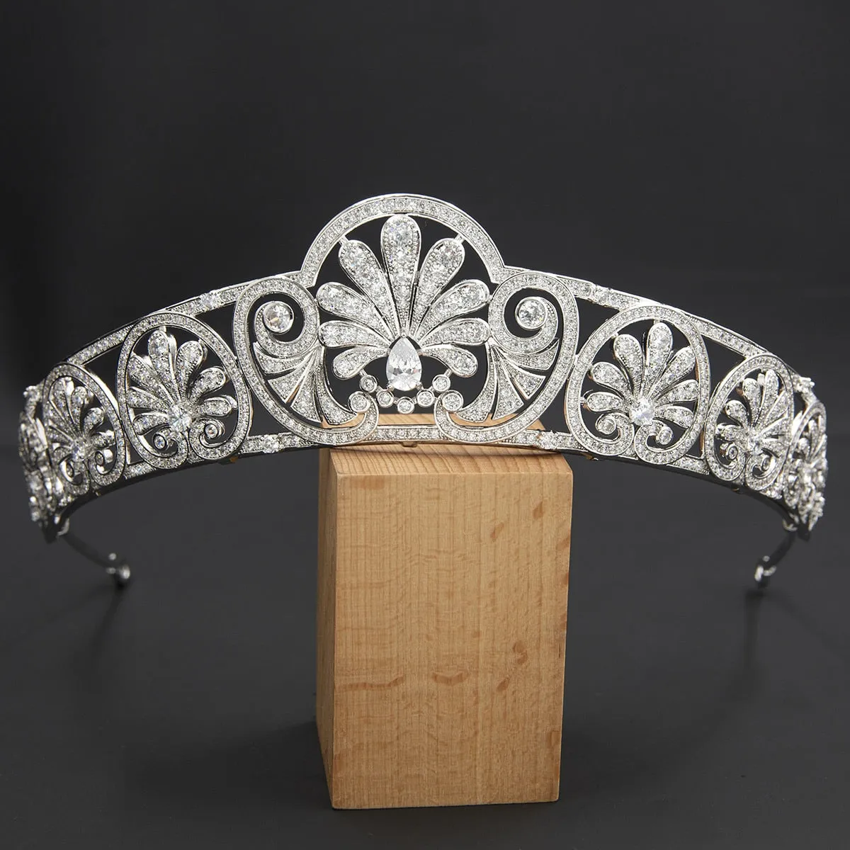 The Honeysuckle Royal Replica Tiara