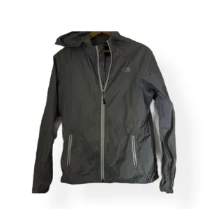 The North Face M Lightweight Nylon Hooded Jacket