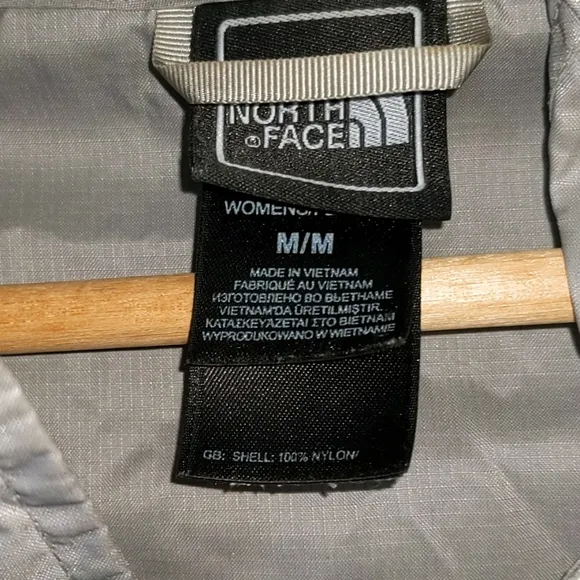The North Face M Lightweight Nylon Hooded Jacket