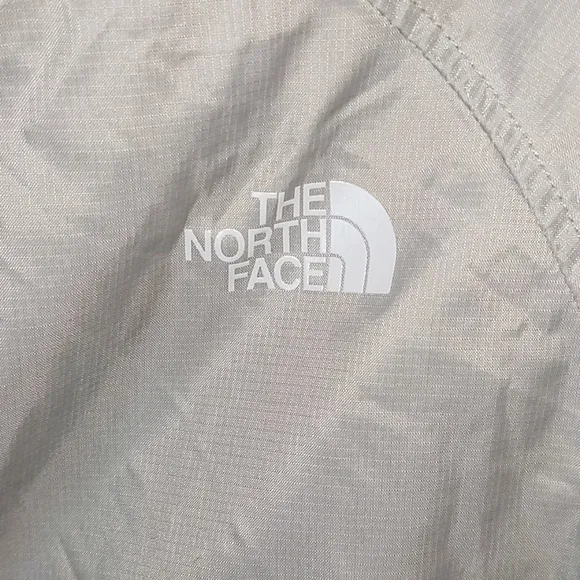 The North Face M Lightweight Nylon Hooded Jacket