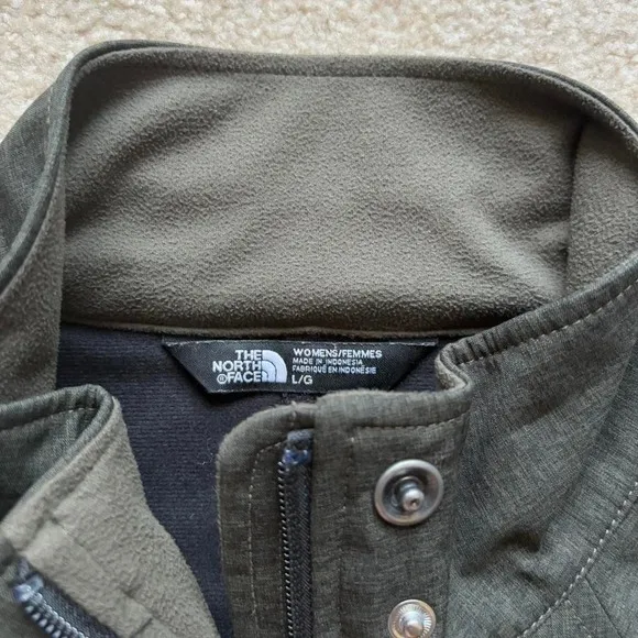 The North Face Windwall Lightweight Zip Up Windbreaker Jacket Khaki Green Large