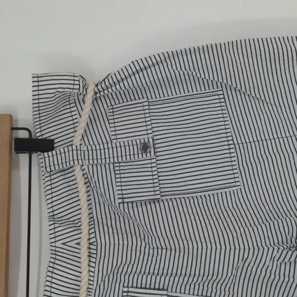 Tory Burch‎ Women's Shilo Short Size 14 White Navy Stripes Rope Belt Nautical