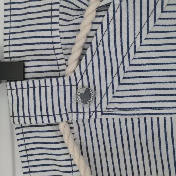 Tory Burch‎ Women's Shilo Short Size 14 White Navy Stripes Rope Belt Nautical