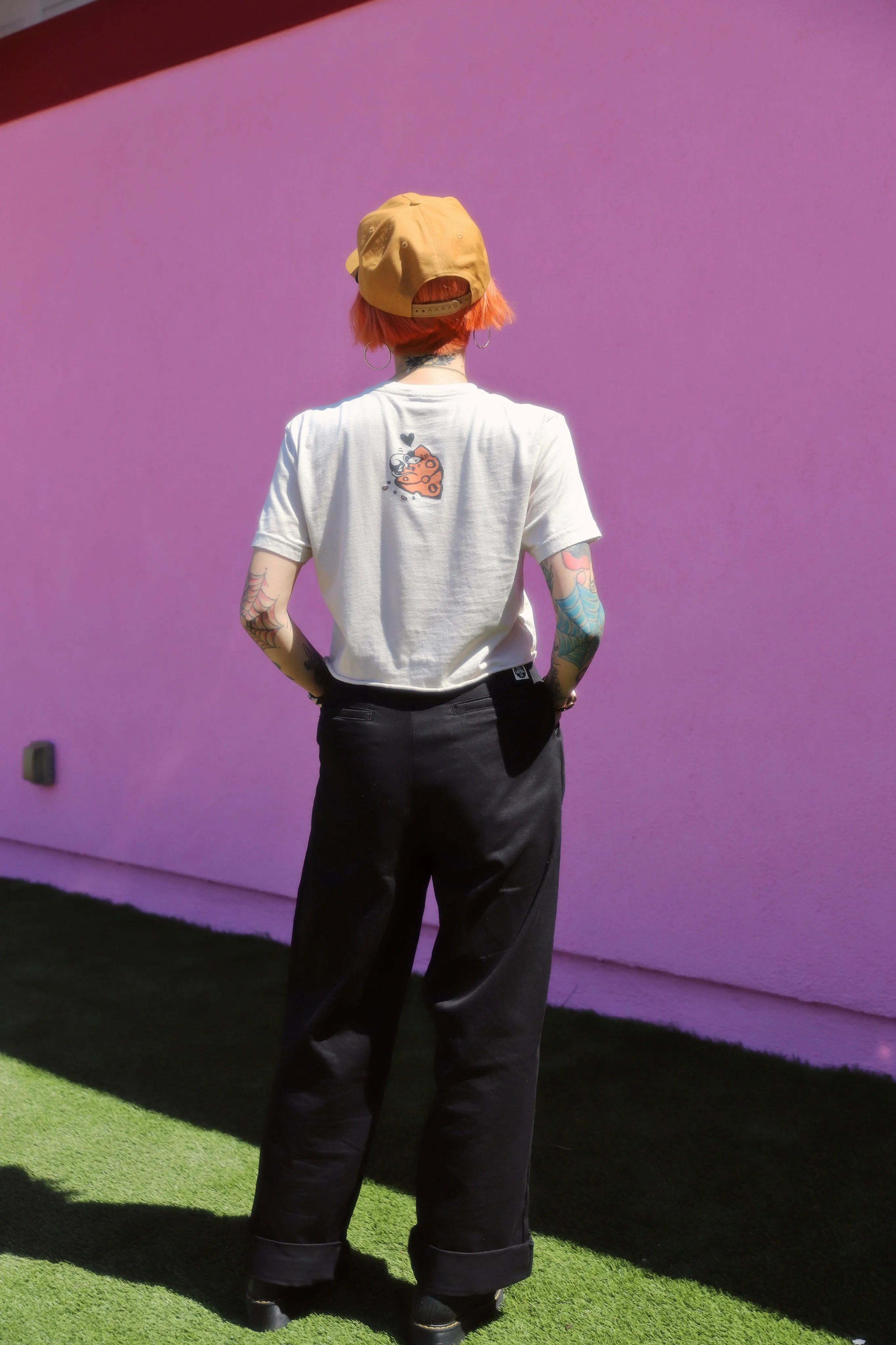 *UNISEX CHEESUS TEE *CREAM