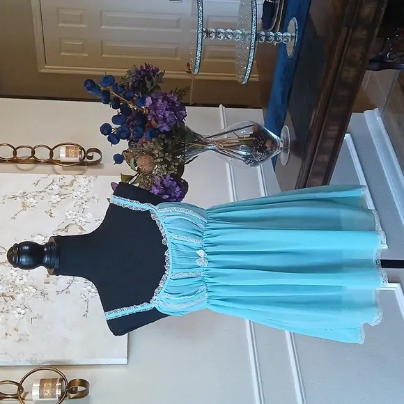 Victoria's Secret Blue And White Lace Babydoll Mini Dress. Size S