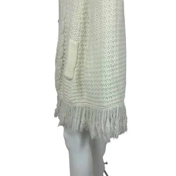 Vintage 70s Cape Women's Small White Acrylic Sweater Poncho Fringe Hem