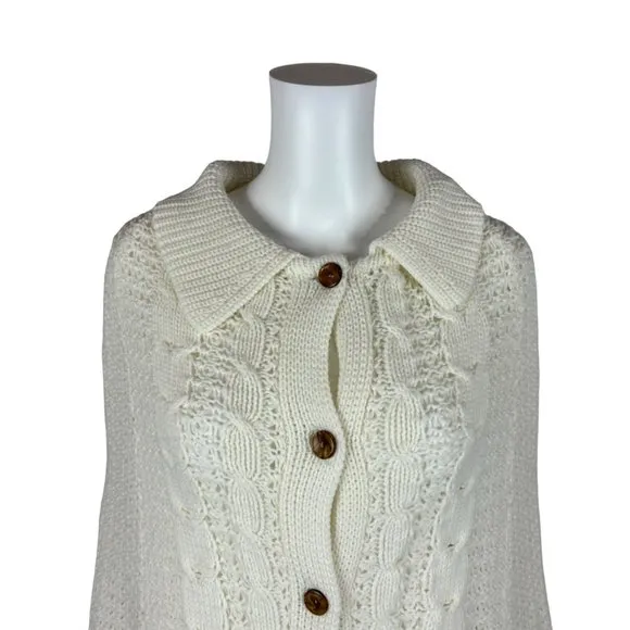Vintage 70s Cape Women's Small White Acrylic Sweater Poncho Fringe Hem